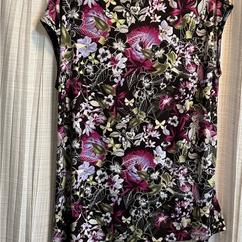 Floral Print Sleeveless Top